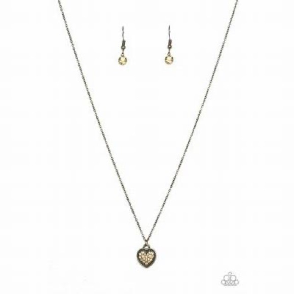Short brass heart necklace*